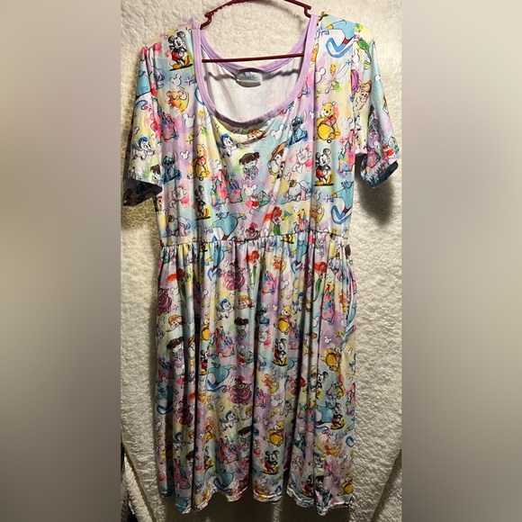 Disney Dresses & Skirts - Disney
Enchanted Dress Shop
Disney Watercolor Char
Size XL
EUC
Smoke free home